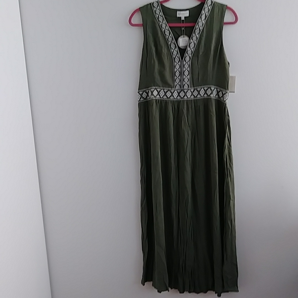 Apricot, Long, olive colored Dress, size large